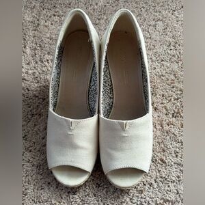 TOMS Michelle Espadrille Wedge Heel in Natural | Size 8.5